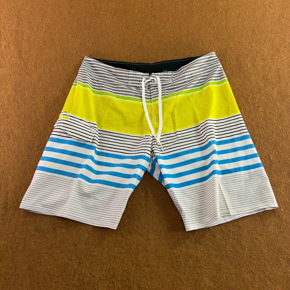 Quiksilver Mens 38 Multi Color Striped Cargo Pocket Board Shorts